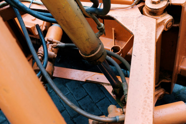 wie-entluefte-ich-einen-hydraulikzylinder-blog